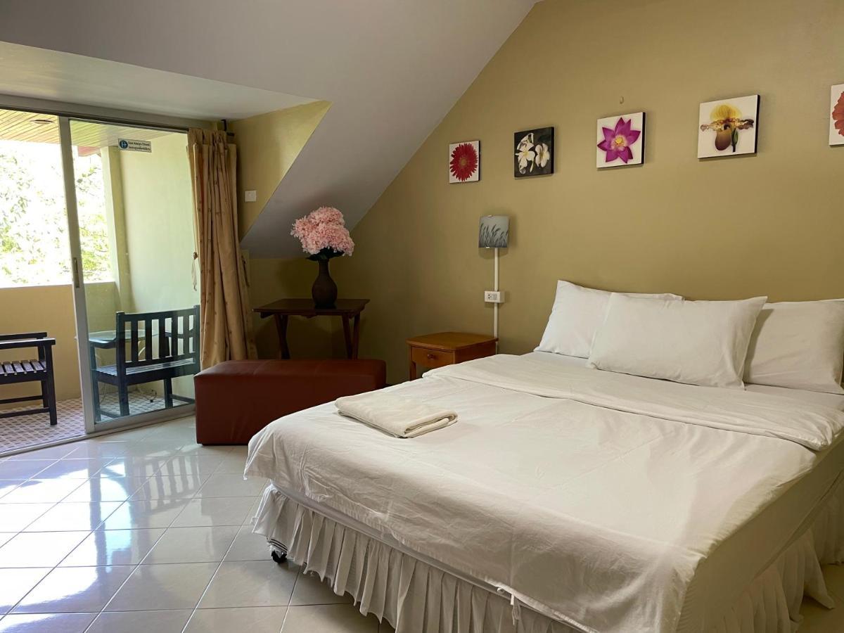Nawaporn Place Phuket Exterior foto