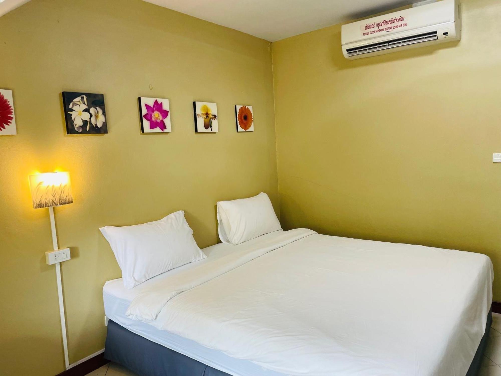 Nawaporn Place Phuket Exterior foto