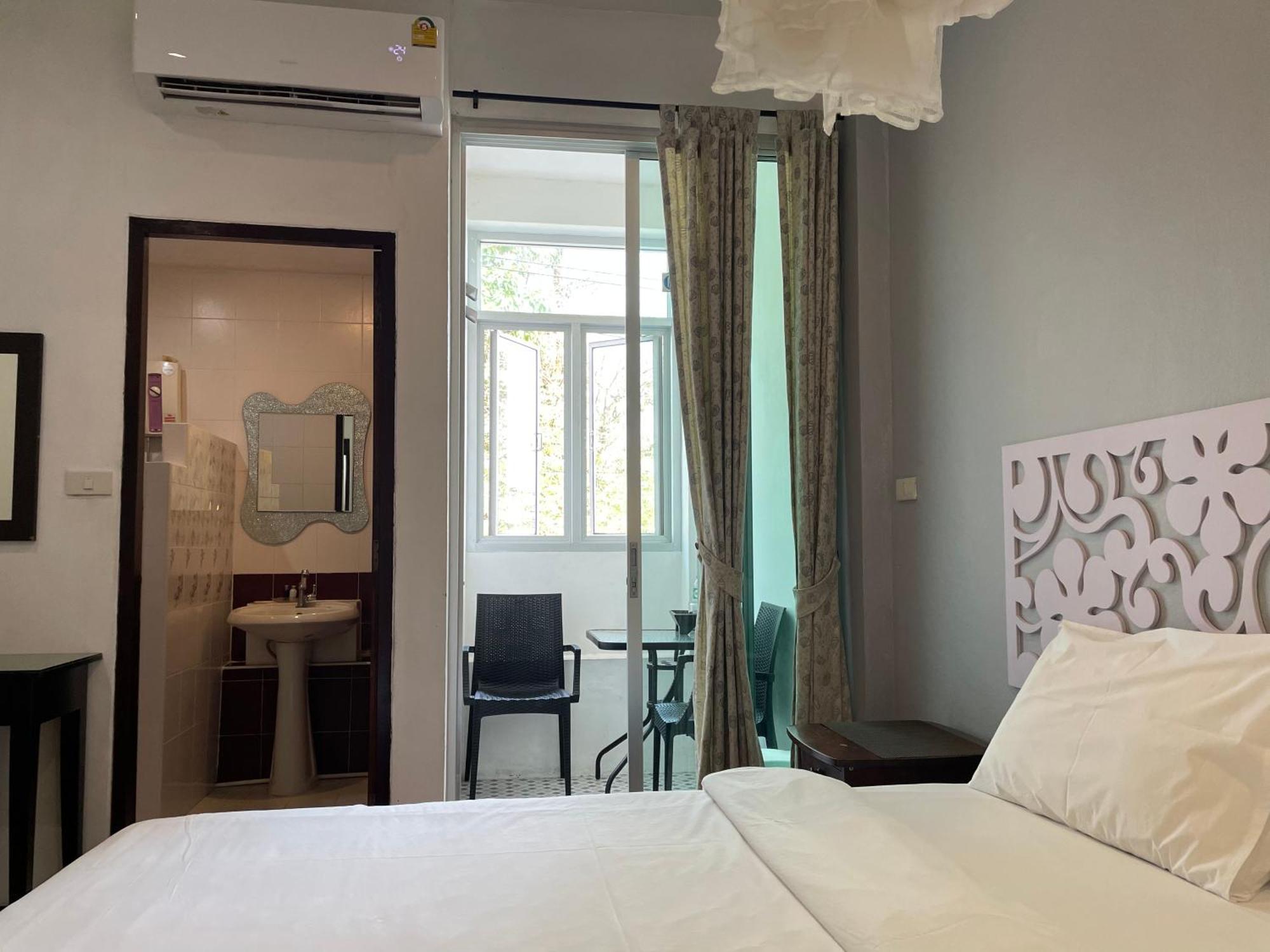 Nawaporn Place Phuket Exterior foto
